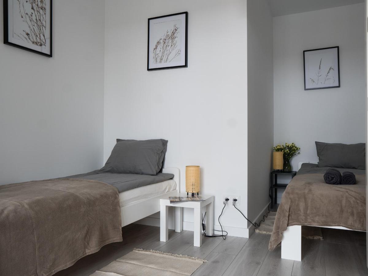 Apartament Clever 2 Kamienica Grochow วอร์ซอ ภายนอก รูปภาพ